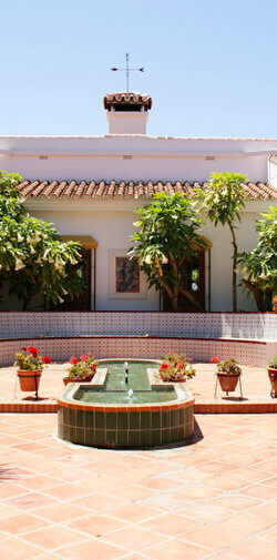 Photo of the Entrance of Finca del Niño with patio